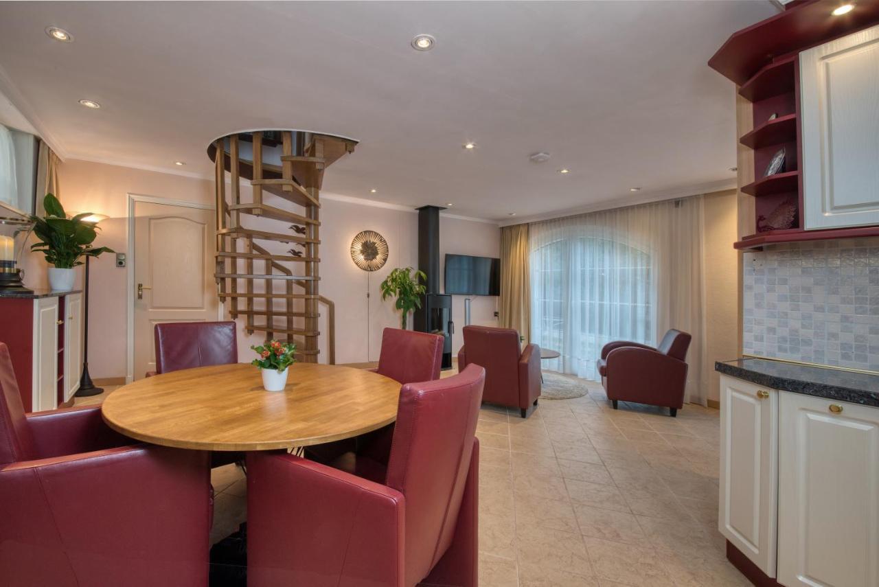 Hotel Pension 'T Huys Grol 雷讷瑟 外观 照片
